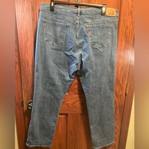 Women’s Levi’s Flex Classic‎ Straight Fit 20W